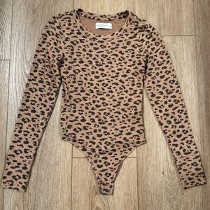 Abercrombie & Fitch Leopard long sleeve bodysuit size small